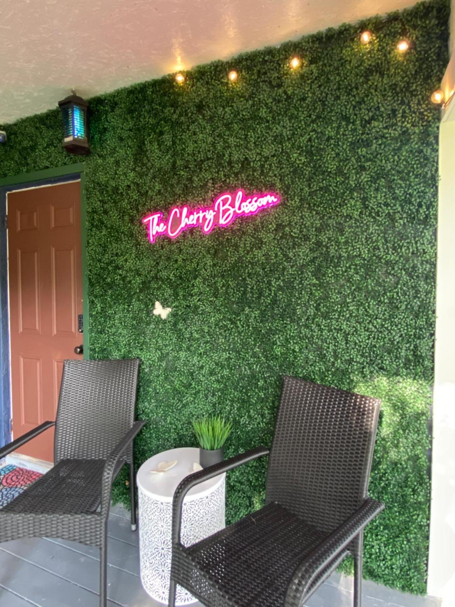 The Cherry Blossom Sanford Exterior photo